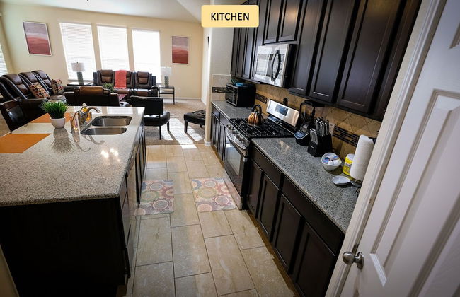 6Bdrm 2.5Bath 10Beds - Rosenberg - Foto 11