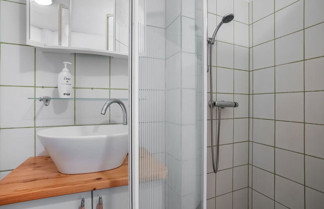 Bungalow in Landgraaf With Terrace - Photo 17