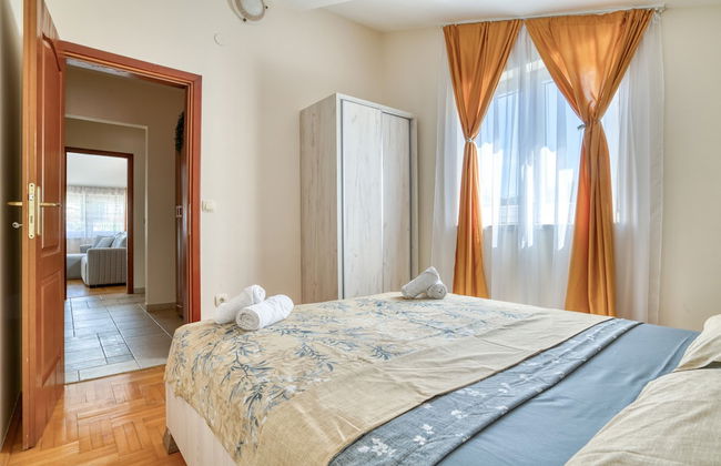 Apartments Elena - Photo 9