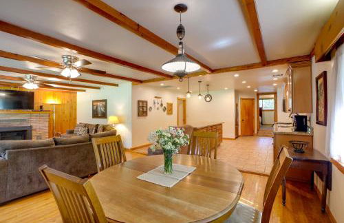 Cozy Cabin on 1 Acre in Premier Pine Neighborhood - Foto 8