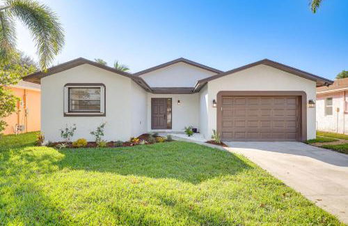 Walk to Shops and Eats, 3 Mi to Beach! Hollywood Gem - Photo 4