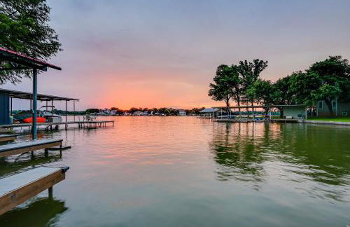 The Shorewood Lakeside Oasis, Pet-Friendly Getaway - Foto 47