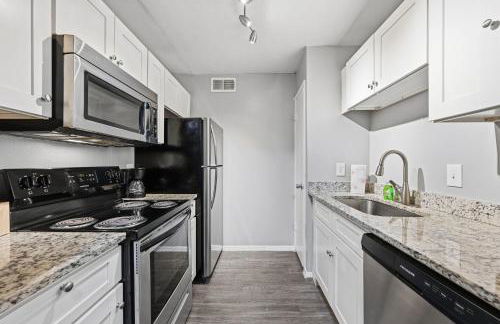 Bright two-bed wupgraded fixtures - Foto 5