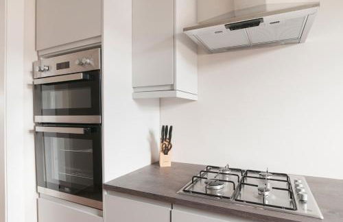 Dalkeith Three Bed Two Bath Apartment - Photo 6