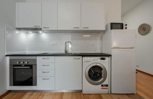 Modern studio near Metro - Photo 4