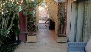 petite maison avec jardin calme - Photo 5