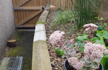 Beechcroft 2 bed part house - Photo 25