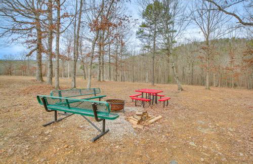 Less Than 5 Mi to Lake Desoto Grand Hot Springs Home - Foto 35