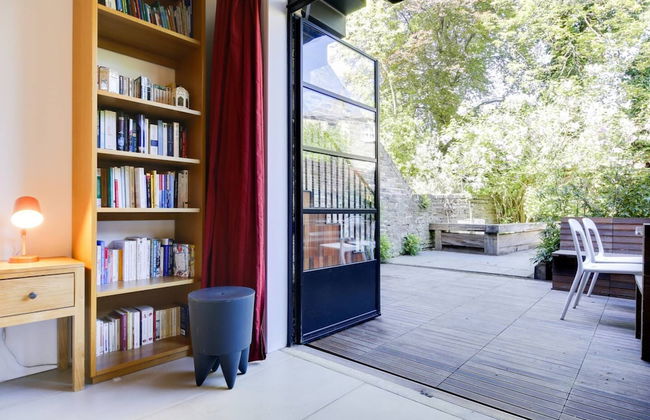 Stylish, Bright Apartment w/ Private Garden - Foto 23