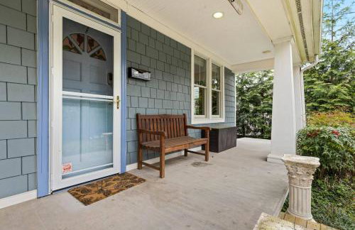 Unique Eastport Bungalow w Yard - Foto 50