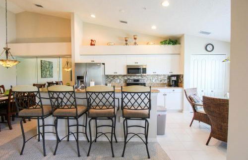 Magnificent 2 BR Lakefront Condo in Heritage Oaks - Foto 16