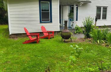 The Acorn includes fire pit, swimming, hiking and nature - Foto 21