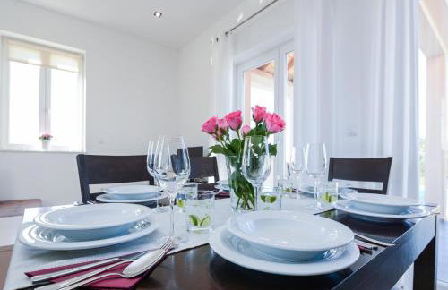 Villa in Policnik with Private Pool - Foto 24