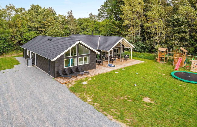 Chic Holiday Home in Hovedstaden near Sea - Foto 28