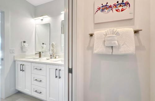 At The Sandbar - Oceanfront, Htd Pool, Dock, GameRoom - Foto 49