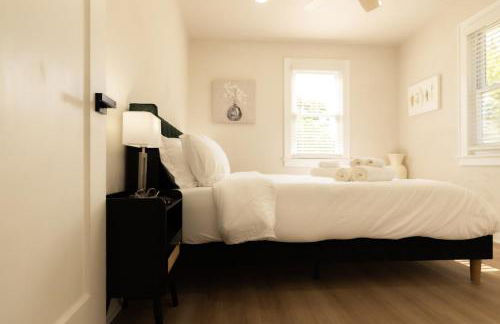 Work, Rest and Gather - Spacious 3BR with Modern Charm - Foto 51