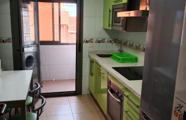 La casita de Miguel, con garaje y piscina - Foto 6