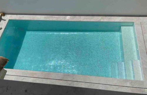 Villa en primera línea de mar con piscina privada - Foto 10