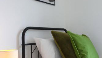 Two Bed Apartment - 20 minutes train into King Cross London - Perfect for families & contractors close to Royal Vet College & M25 Free Parking - Foto 2