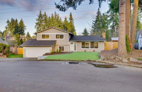 Modern Kirkland Home with Sauna and Outdoor Fireplace - Foto 36