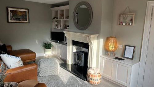 Sarah’s cottage - Photo 1