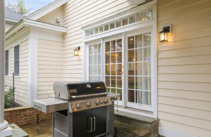 Secluded Estate Optional Guest House, Pond, Playroom, Gym & Theater Sunny Pond by Avantstay - Foto 110