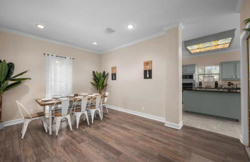 Woodlands Area Lake View Retreat - Foto 6