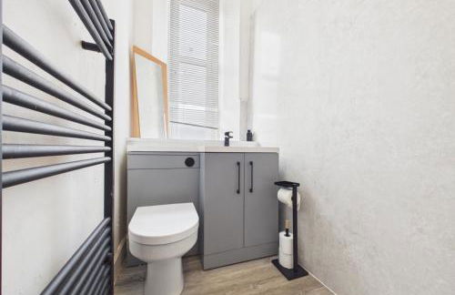 West End Traditional Flat with Free Parking - Foto 11