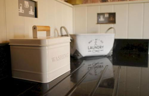 Beautiful Views Historic 16th Cent Barn Conversion - Pass the Keys - Foto 59