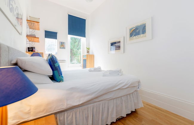 Philbeach Balcony- 2bed flat in Earls Ct - Photo 7