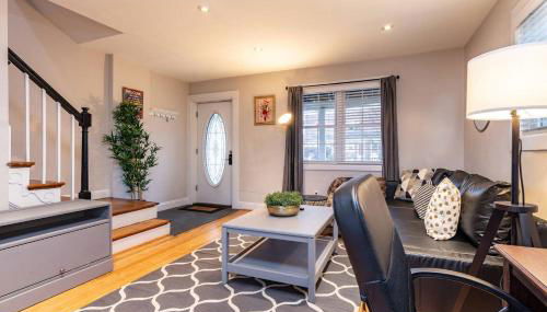 Gorgeous Home 10 min to DC by CozySuites - Foto 2