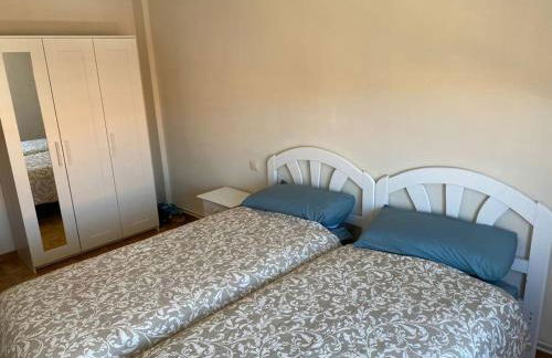 Piso 3 habitaciones, centro de Colombres hasta 8 personas - Foto 8