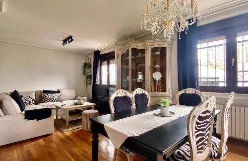 Housing León Casa con Jardín - Foto 1