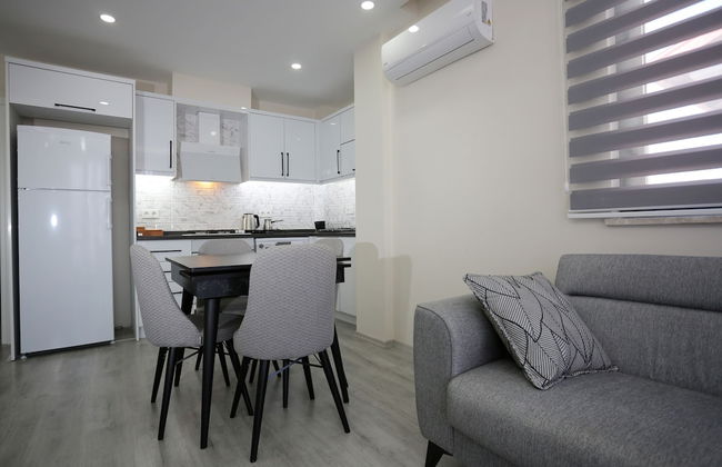 Bright House Apart - Photo 1