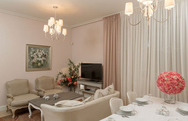 Aparthotel Wooden Villa - Photo 10