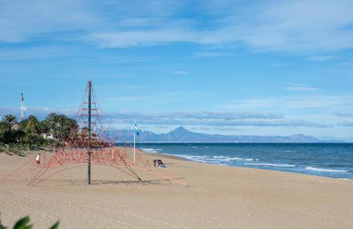 Apartamento Playa Grande Dénia en primera línea de playa con piscina y gran terraza by Family Homes - Foto 21