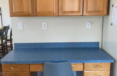 Spacious 2BD near Princeton, Cafes! Family, Backyard, Parking - Photo 2
