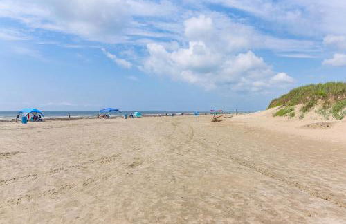 Effortless Beach Days! Family Retreat in Galveston - Photo 34