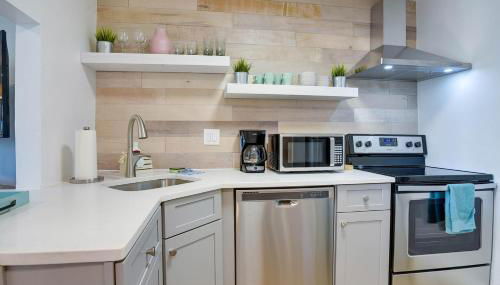 Partial Ocean View Condo at Sandpiper Cove - Foto 5