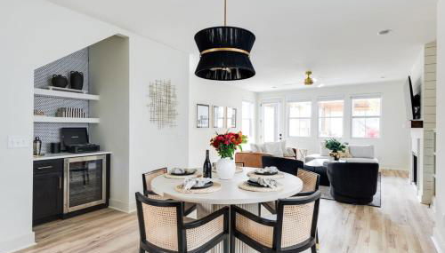 The Ashland House - Stylish Design, Backyard Oasis - Foto 5