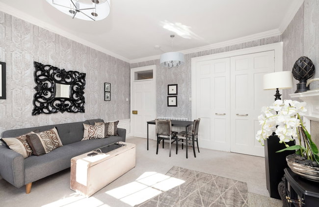 Elegant Flat Near Princes Street - Perfect Location, 24-7 Customer Support - Foto 11