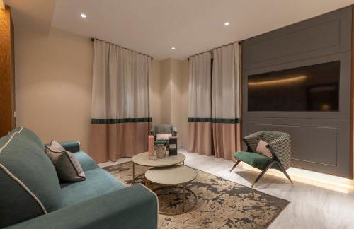 BiBo Suites Real Chancilleria - Photo 57