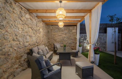 Arhontiko Arhanes Suites - Photo 73