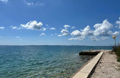 Studio Apartment near Beach Petrčane - Quiet & Central - Unit 3 - Foto 22