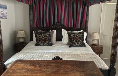 Stunning Cromer beach house with sea views - Photo 9