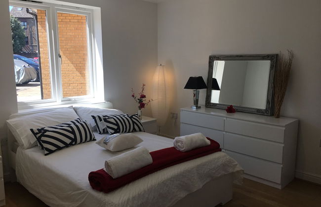 2 Bed Flat, Dedicated Workspace, Parking, 4KTV - Photo 5