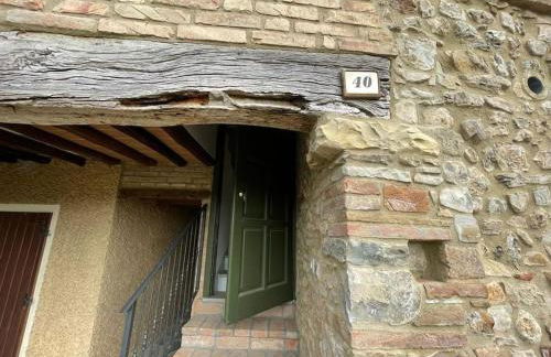 Alloggio con camino nel borgo del castello - Foto 3