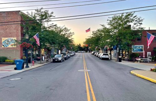 ENTIRE UNIT- Charming Century Home in Harbour Town - Foto 33