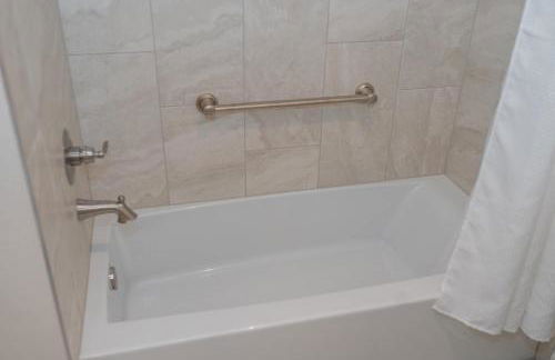 The Villages Retreat- Free Coffee Brand New - Foto 24