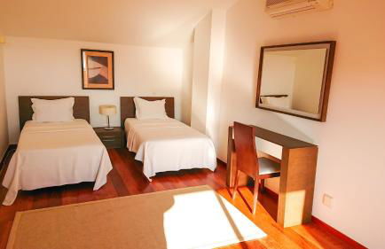 Luxury 3-bedroom apartment at high-end Praia da Luz - Photo 18